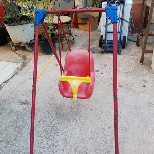 Lazarid outdoor swing with metal frame and plastic seat