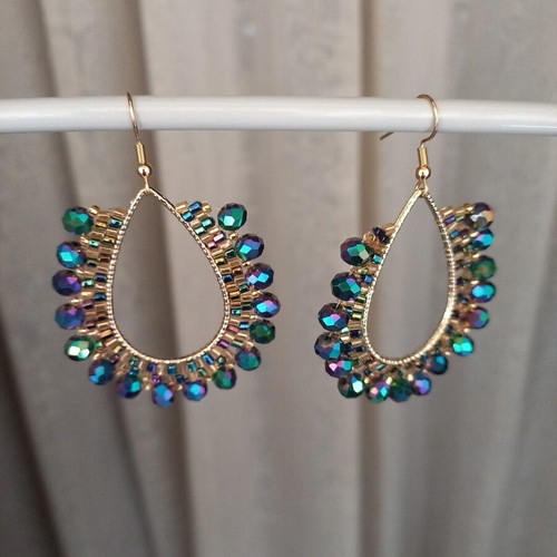 Handmade Tear Drop Earrings Peacock Gold and Green new