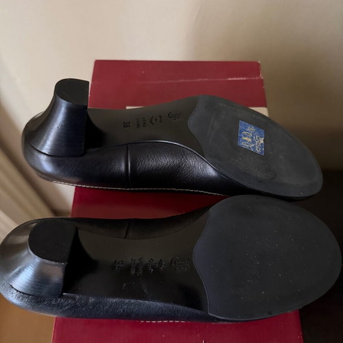 J. Bournazos leather pumps size 36, new, black