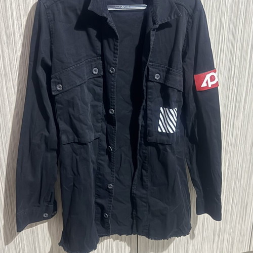 Black men's jacket with unique back print, size M