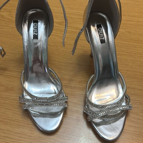 Sandals A To Z Greek silver like new