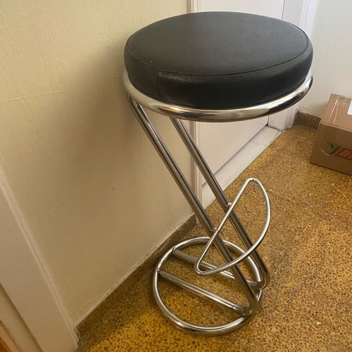 Bar stools set of 2, like new, metal and leather