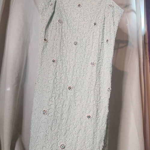 Mini dress with embroidered beads and flowers like new, turquoise