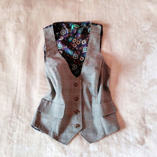 Classic Benetton checked and floral vest S like new