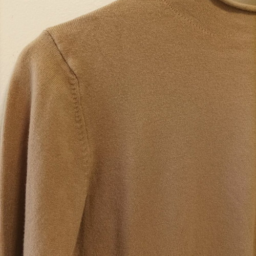 Different Shop long-sleeve beige camel sweater like new