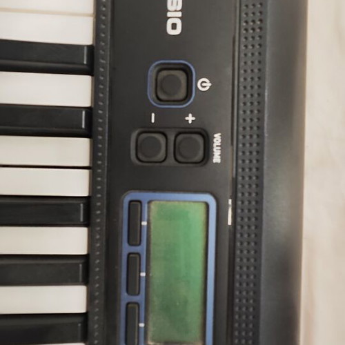 Casio CT-S300 Keyboard with 61 Dynamic Keys Black new