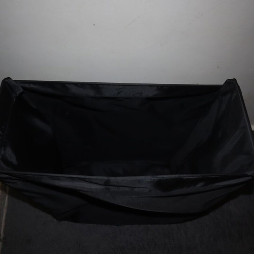 Laundry basket like new, 80 L capacity