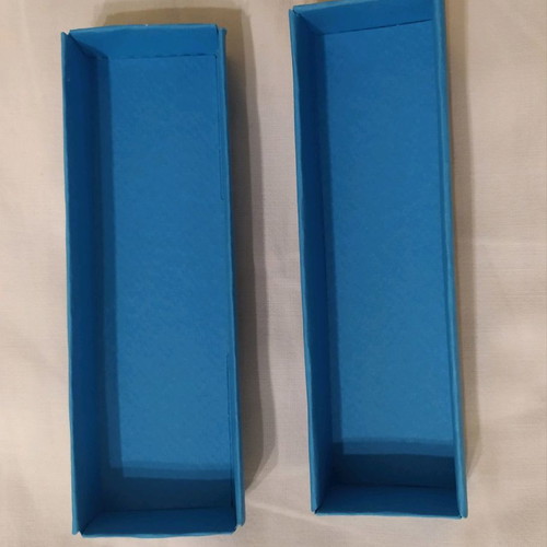 Paper gift box new, 14x4x2.5 cm