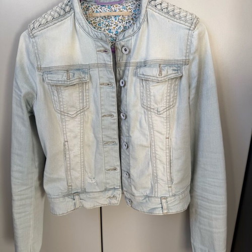 Stradivarius Jean Jacket Cropped like new, faded blue