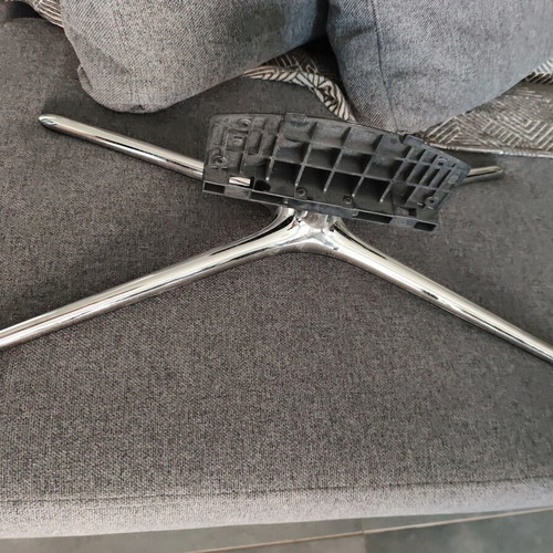 Samsung BN96-25548A Quad Stand TV base used, chrome silver