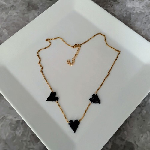 Steel necklace with three black Miyuki hearts made to order