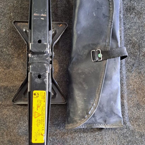 Car jack set for 4x4 used