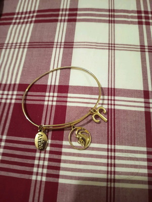 Bracelet with Aries zodiac sign like new, gold color