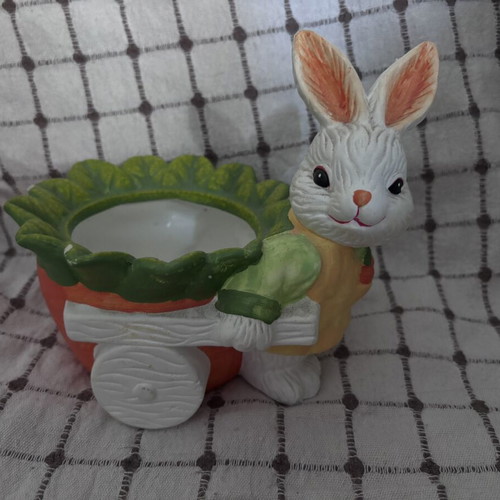 Decorative Bunny Like New