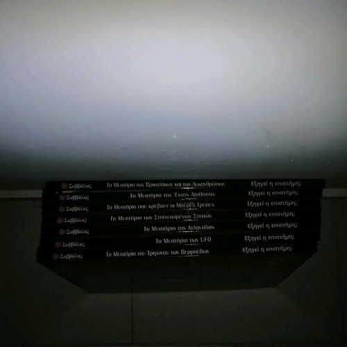 The Mystery of the Bermuda Triangle like new, 7 volumes