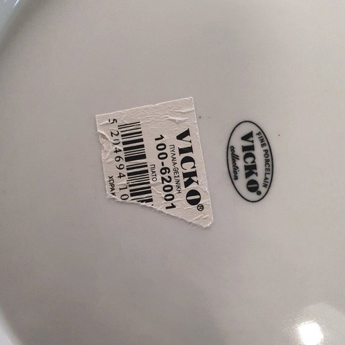 3 large dinner plates