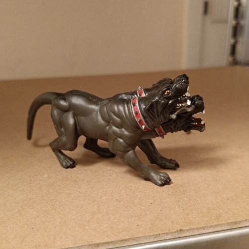 Set of 3 fantasy figures like new