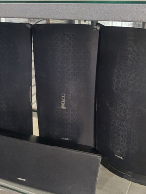 Philips speaker set 4 plus one