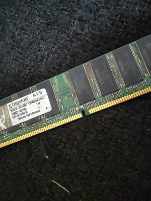 Kingston KVR DDR 512MB 400MHz memory like new for retro PC