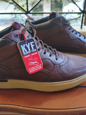 Wrangler Discovery Mid WM02032A shoes brown, new, size 44