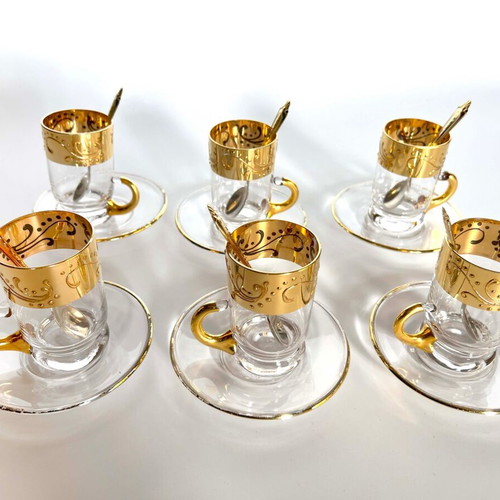 Set of 6 oriental tea cups like new with saucers and spoons