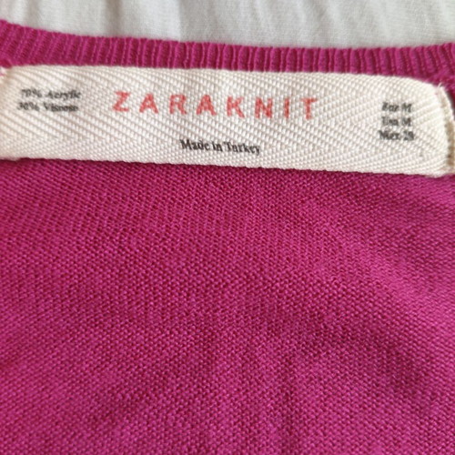 Zara knit sweater with V-neck in bright fuchsia like new, size M
