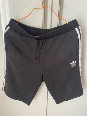 Βερμούδα Adidas για αγόρι 13-14 σαν καινούργια, μαύρη