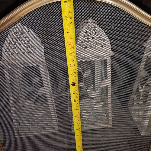 Fireplace cover used in good condition