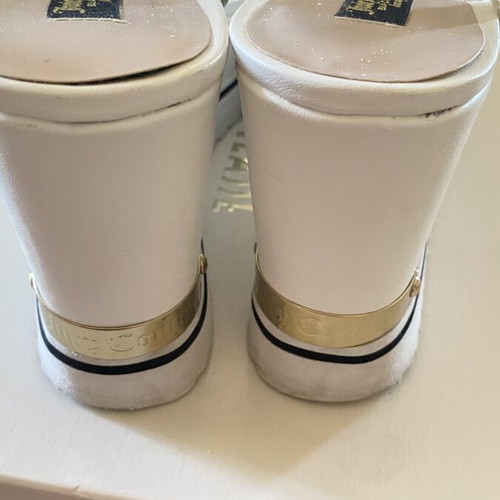 Juicy Couture white platform sandals with gold details size 40 used