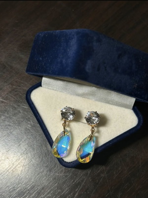 Drop earrings like new, less than 3 cm length