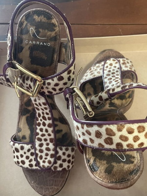Carrano animal print sandals size 38 used
