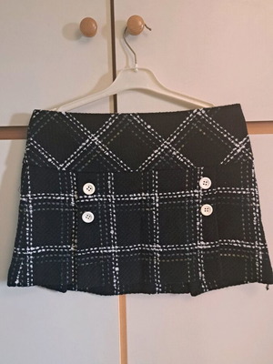 Zara skirt winter with check pattern and zipper like new
