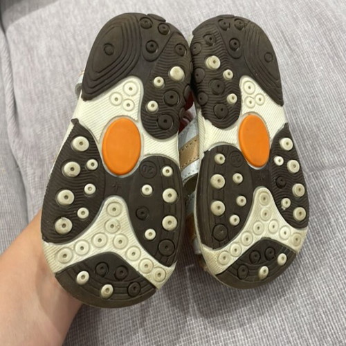 Crocodilino sandals size 20 used with wear on front