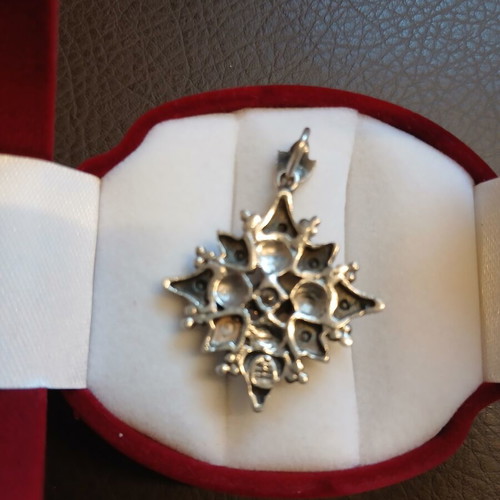 Silver gold Byzantine cross pendant like new