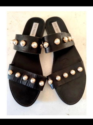 Steve Madden leather sandals size 40 with pearls used