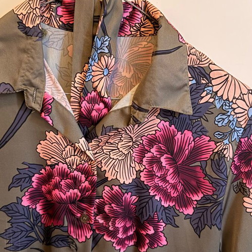 Green satin dress with flowers like new, Greek brand