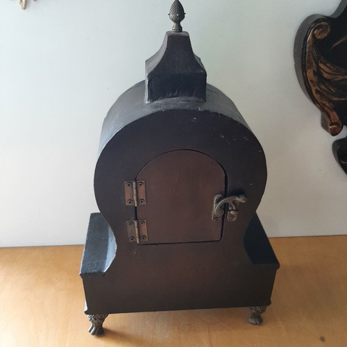 Vintage wooden clock with drawer and metal feet like new