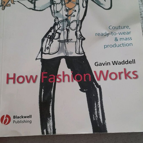 How Fashion Works book like new
