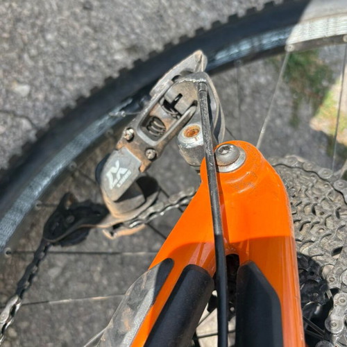 Santa Cruz V10 Full Carbon mountain bike like new, 27.5" wheels