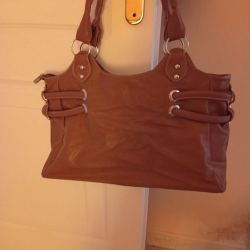 Leather shoulder bag like new, cinnamon color