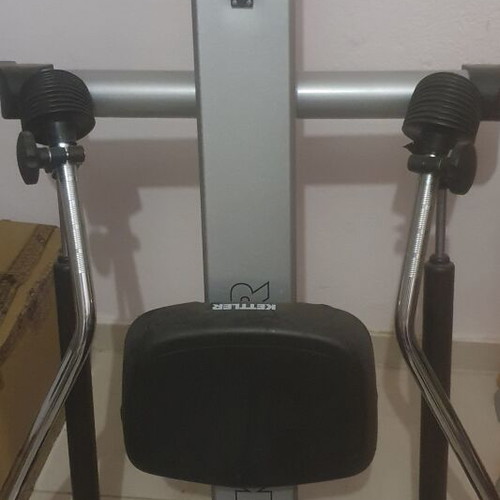 Kettler Favorit rowing machine like new with LCD display