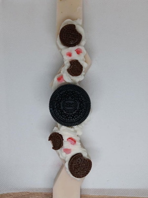 Zigzag candle 24 cm ecru handmade with cookies scent