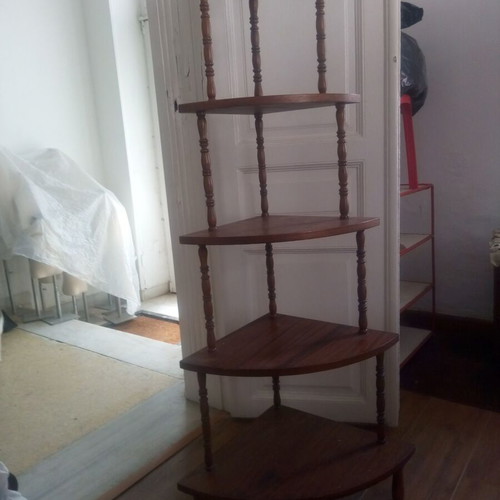 Corner shelf unit like new with 5 shelves