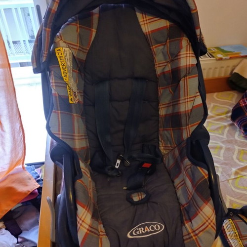 Child Car Seat like new with removable washable cover