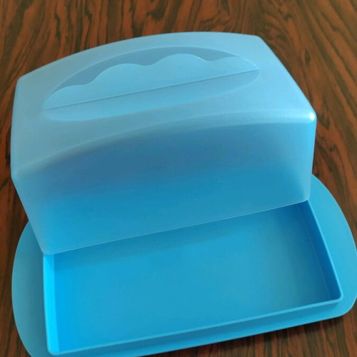 Tupperware butter dish new