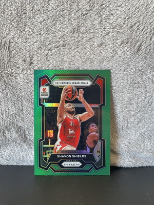 2023-24 Panini Prizm Euroleague Shavon Shields Green Prizm card like new