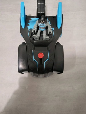 Bat-Tech Batmobile 2 in 1 like new with lights and projectiles