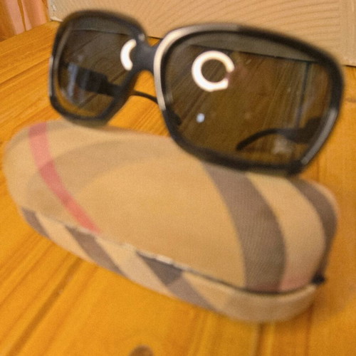 Burberry women's sunglasses BE4160 like new, black