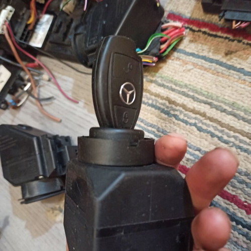 Key Ignition Switch for Mercedes E Class W211 used
