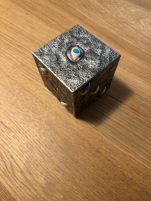 Jujutsu Kaisen Prison Realm Airpods Case by Casetify like new